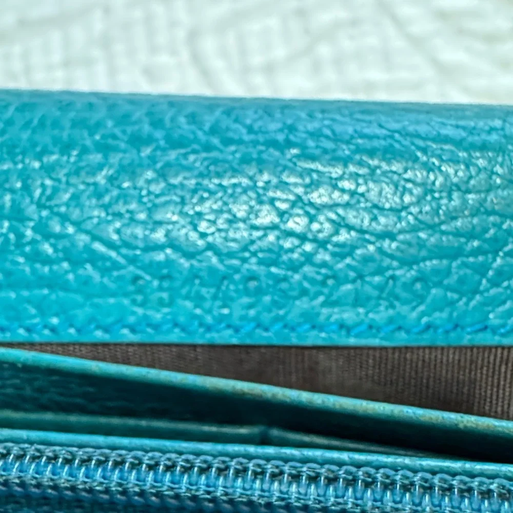 Gucci Vintage Navy and Teal Leather Wallet - Picture 4 of 9